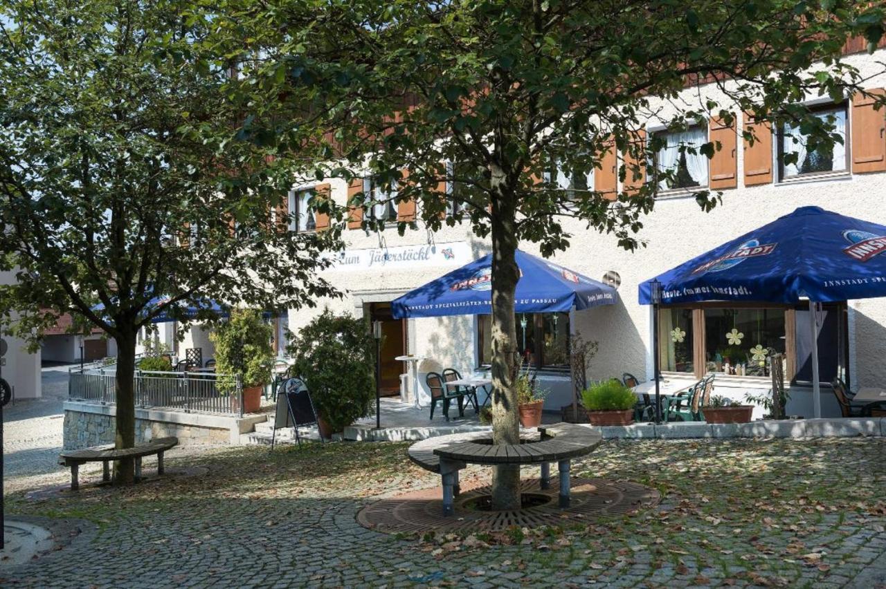 Landhotel Zum Jaegerstoeckl 그라페나우 외부 사진